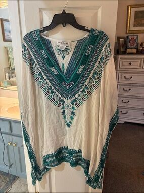 Ingear Resort Women's White Tunic Top Caftan with Teal Embroidery One Size